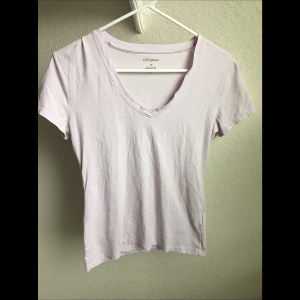 Banana Republic stretchy v neck
